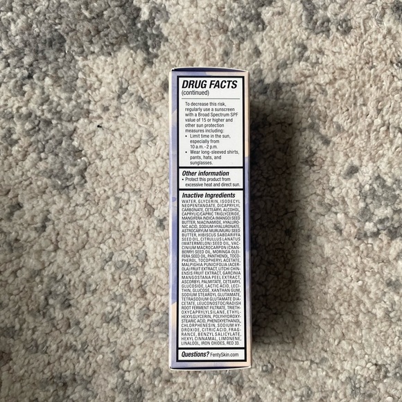 FENTY BEAUTY HYDRA VIZOR BROAD SPECTRUM MINERAL SPF 15 SUNSCREEN HAND CREAM - Picture 5 of 8